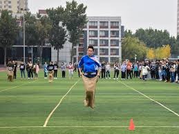 欧美健身房里奇葩的臀部训练