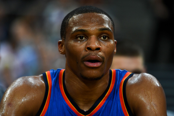 再次以惊人 再次以惊人